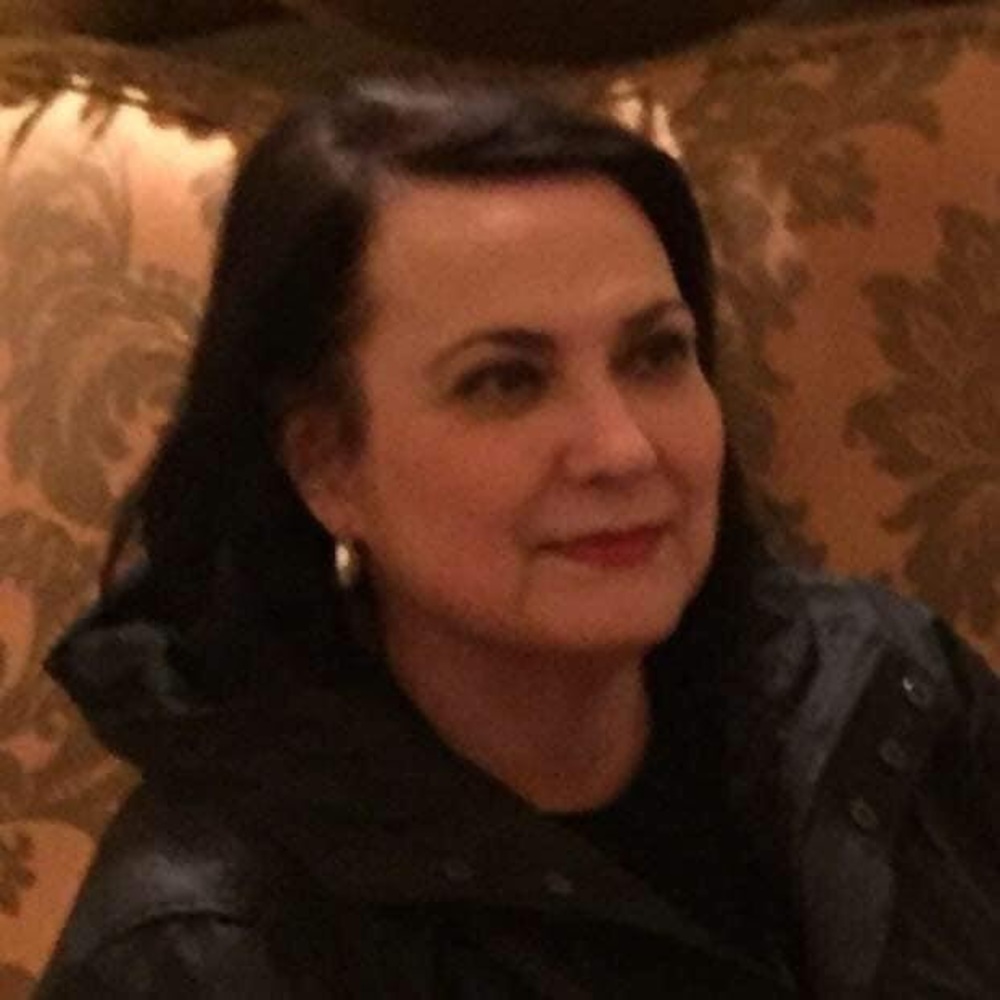 Meet your Posher, Elizabeth